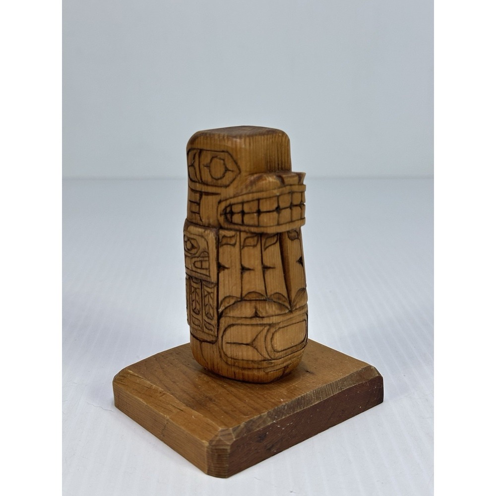 SEAL HAND CARVED BY RALPH ERNIE HILL PRINCE RUPERT B.C. TOTEM TISMSHIAN CARVER